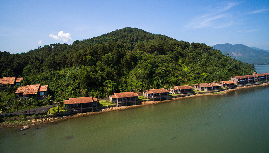 FAMILY WATER FRONT